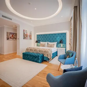 מלון Golden Key Boutique, קרלובי וארי