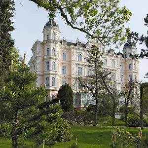 מלון Bristol Palace, קרלובי וארי